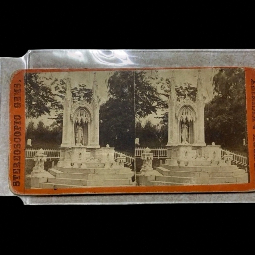Vintage Stereoscopic Card/ Green-Wood Cemetery Chapel